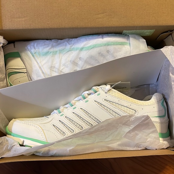 Sport by Skechers ~ Size 10 - Picture 11 of 11